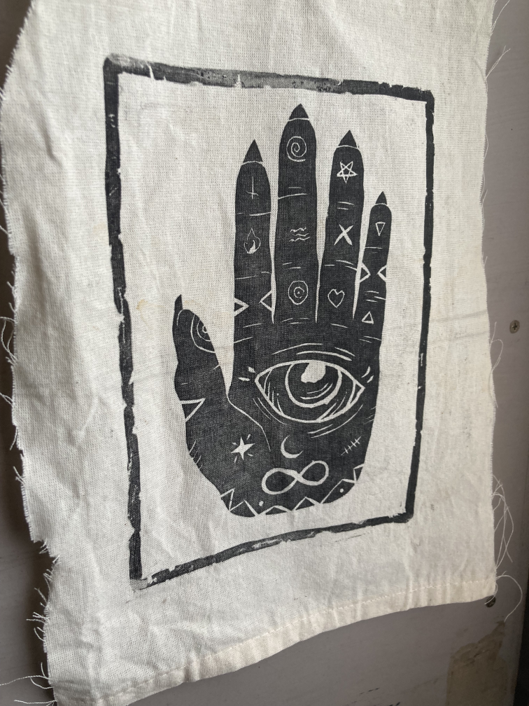 Destiny Hand 2.png600